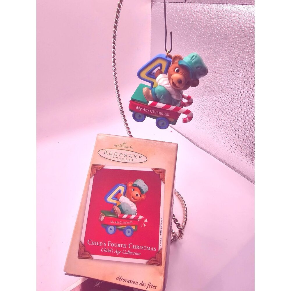 Hallmark Keepsake Ornament Child’s Fourth Christmas‎ 2002 Child’s Age Collection